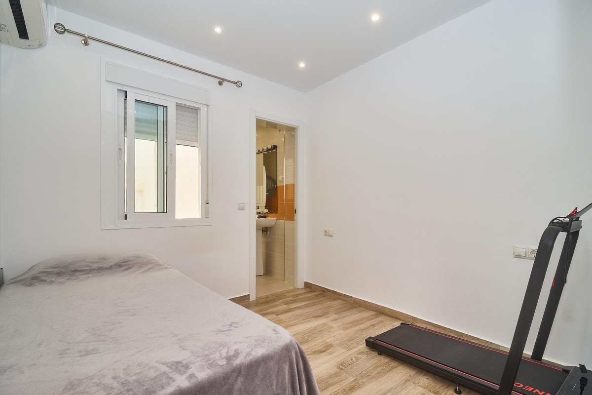 3 Bed Middle Floor Apartment in Fuengirola