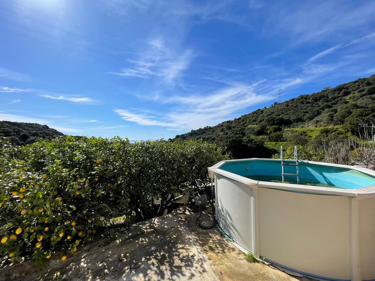 3 Bed Farm in Estepona