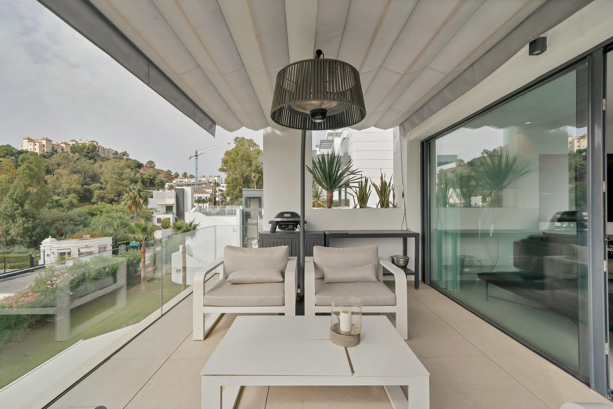 2 Bed Middle Floor Apartment in La Quinta