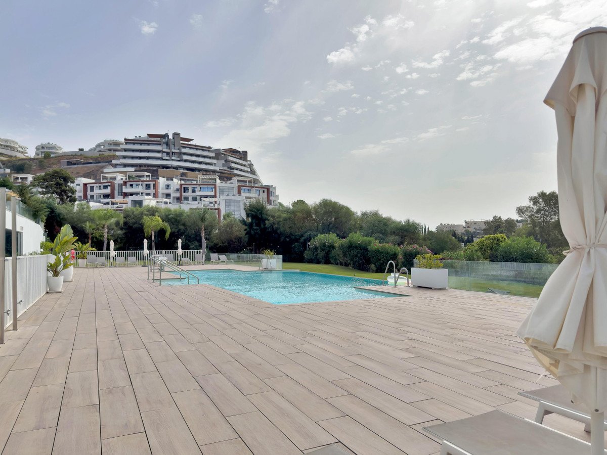 2 Bed Middle Floor Apartment in La Quinta