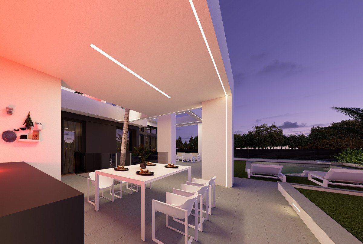 3 Bed New Development in Santa Rosalia Lake and Life Resort