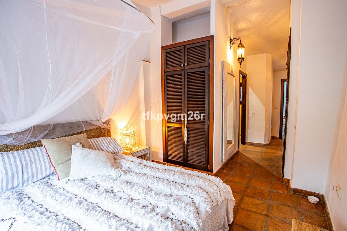 2 Bed Townhouse in Jimena de la Frontera