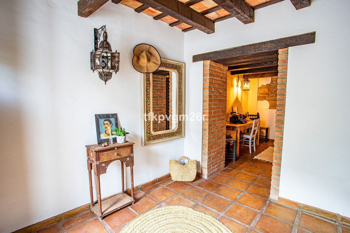 2 Bed Townhouse in Jimena de la Frontera
