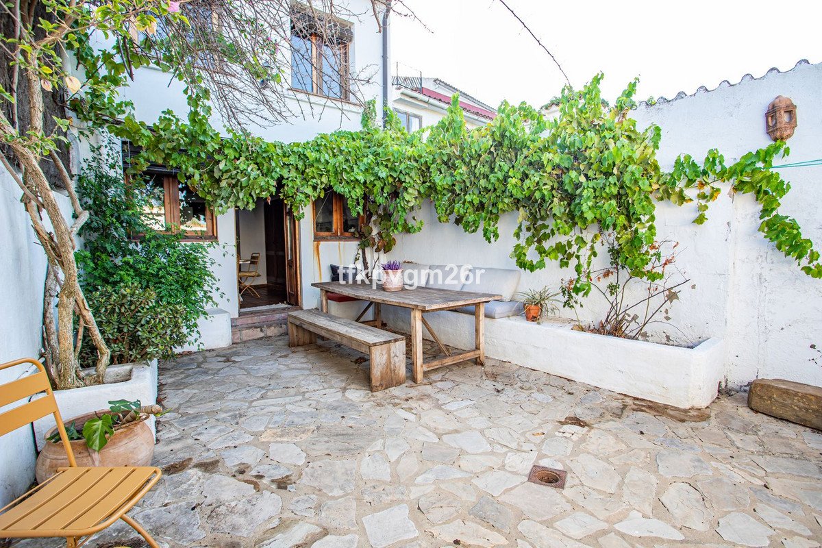 2 Bed Townhouse in Jimena de la Frontera