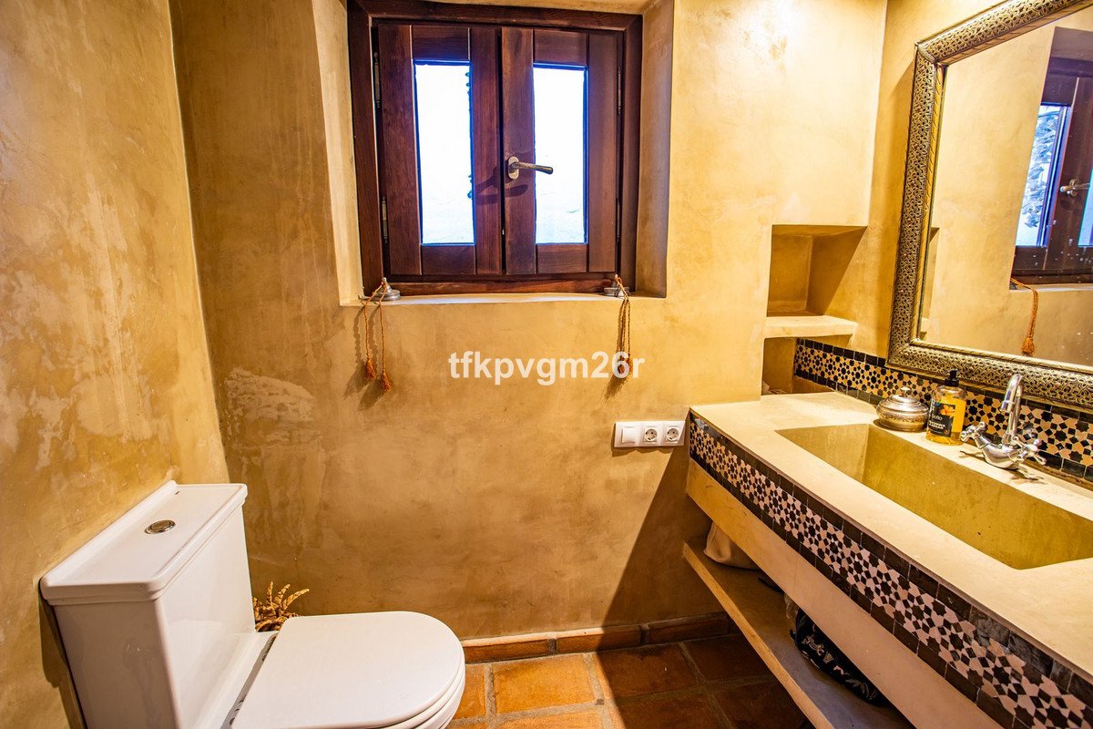 2 Bed Townhouse in Jimena de la Frontera