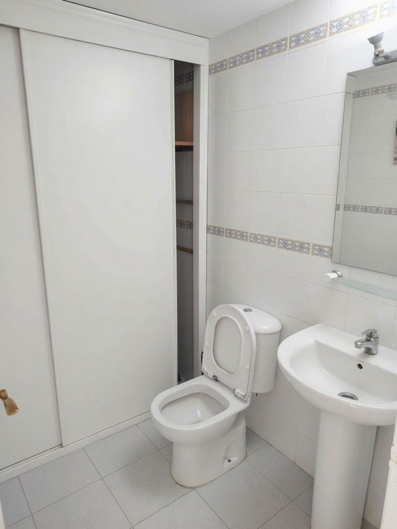 3 Bed Middle Floor Apartment in Marbella