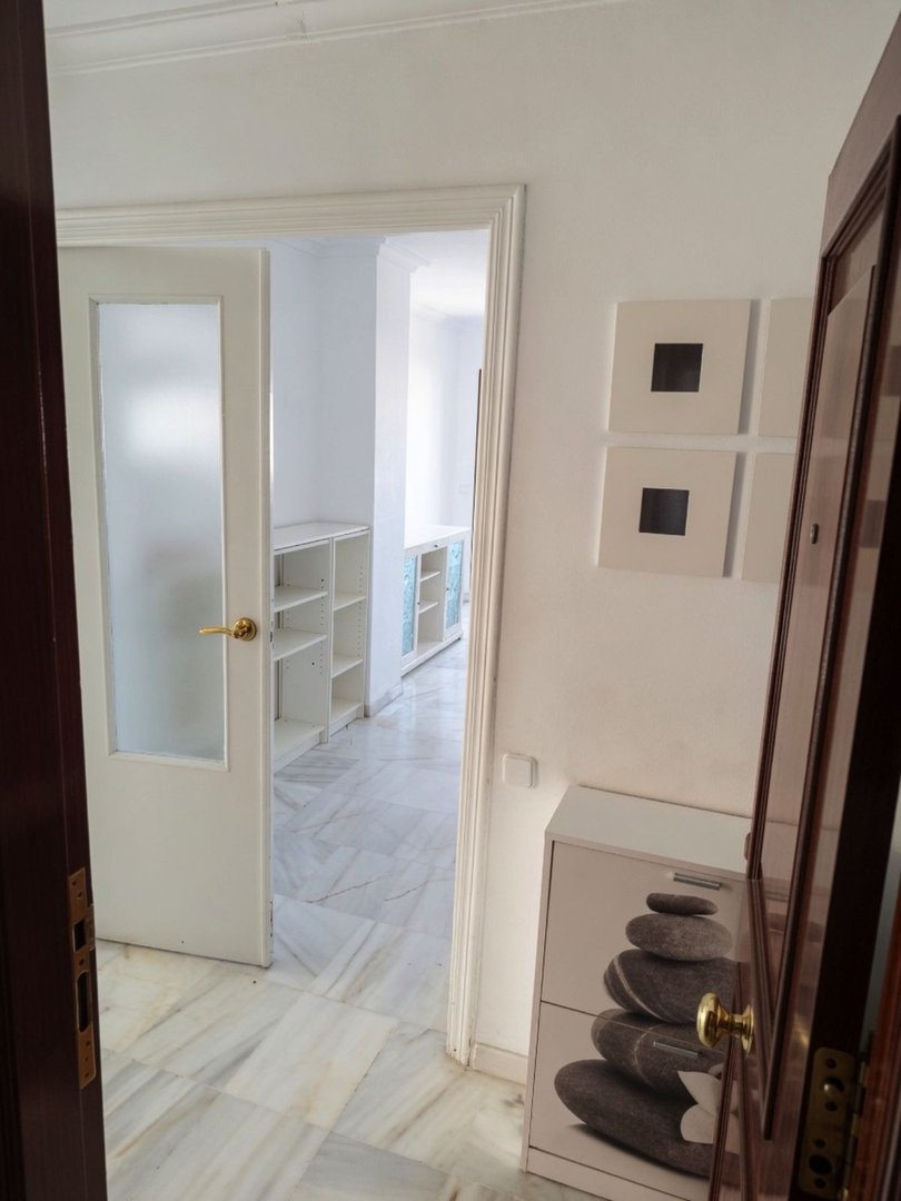 3 Bed Middle Floor Apartment in Marbella