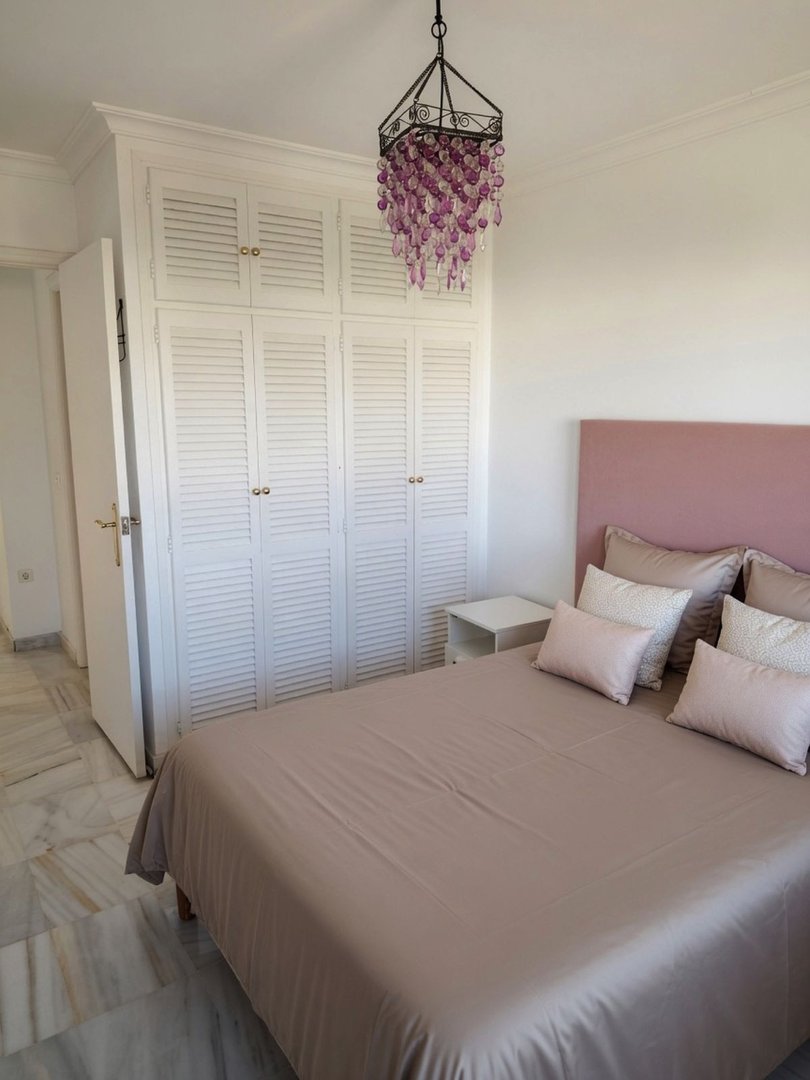 3 Bed Middle Floor Apartment in Marbella
