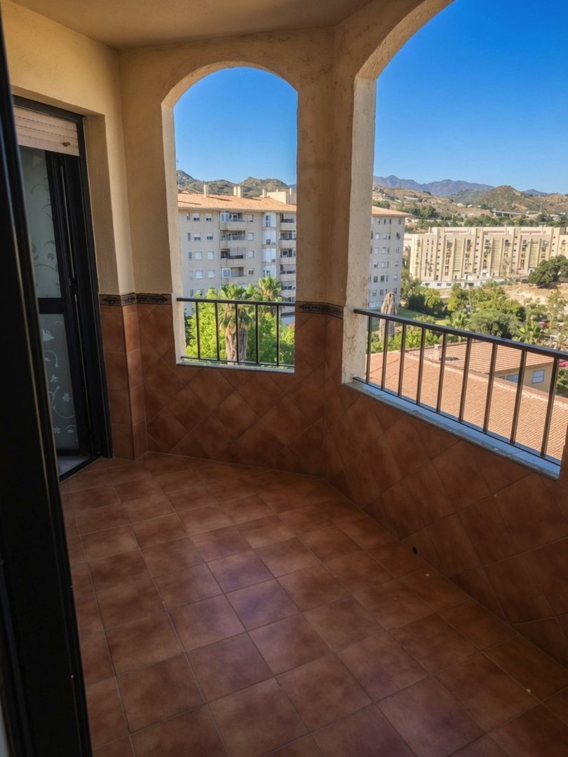 3 Bed Middle Floor Apartment in Marbella