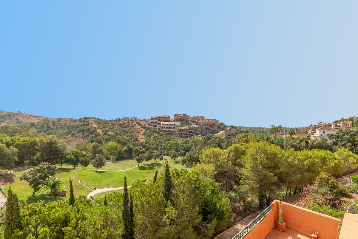 3 Bed Penthouse Duplex in Elviria