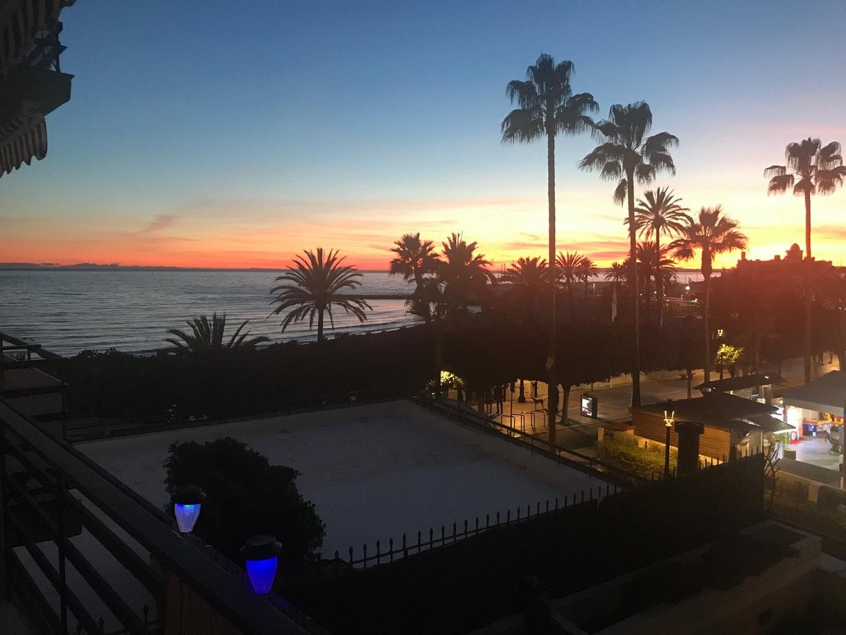 1 Bed Middle Floor Apartment in Marbella