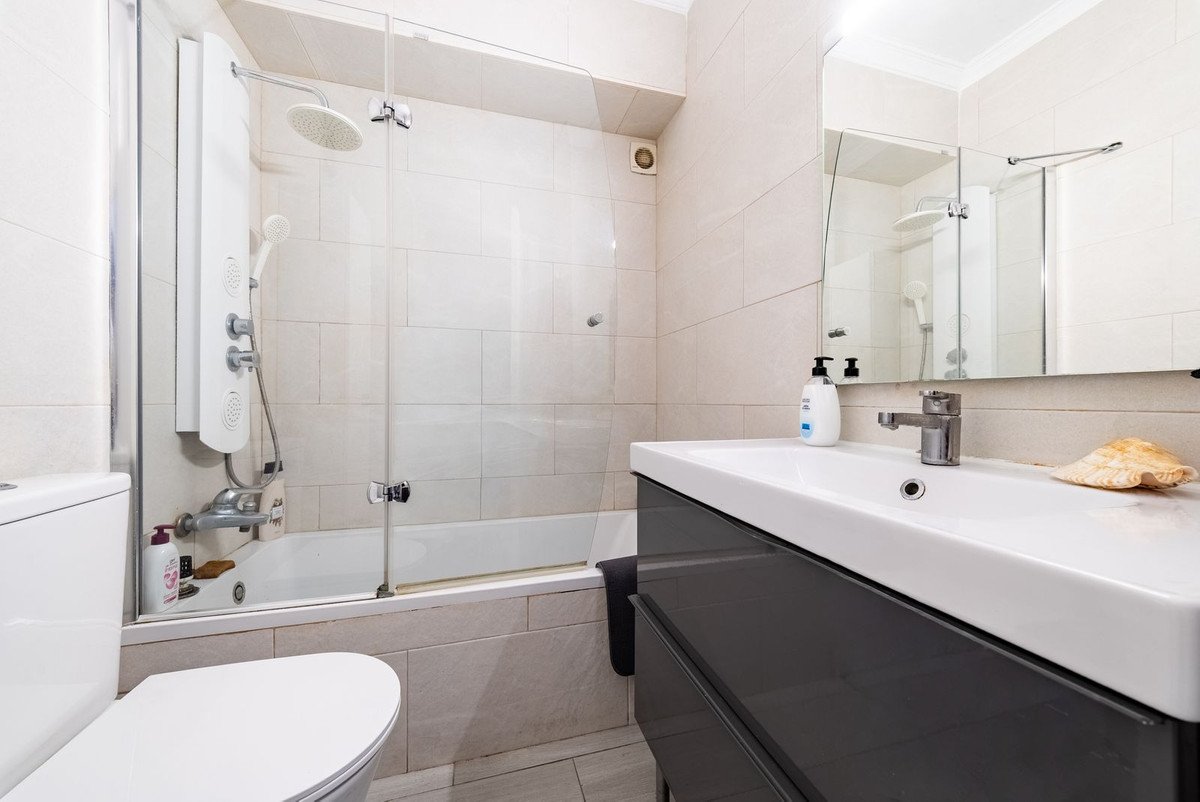 1 Bed Middle Floor Apartment in Marbella