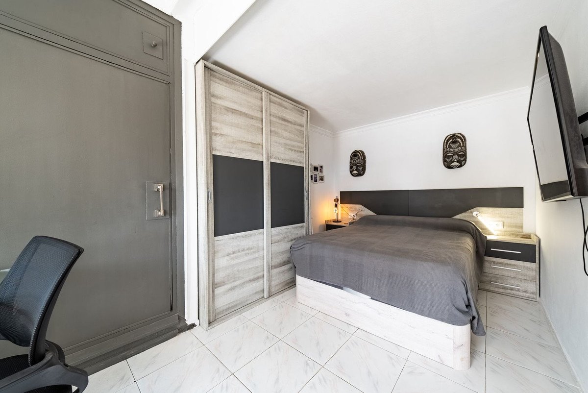 1 Bed Middle Floor Apartment in Marbella