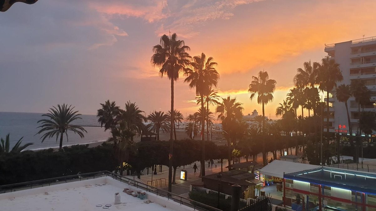 1 Bed Middle Floor Apartment in Marbella