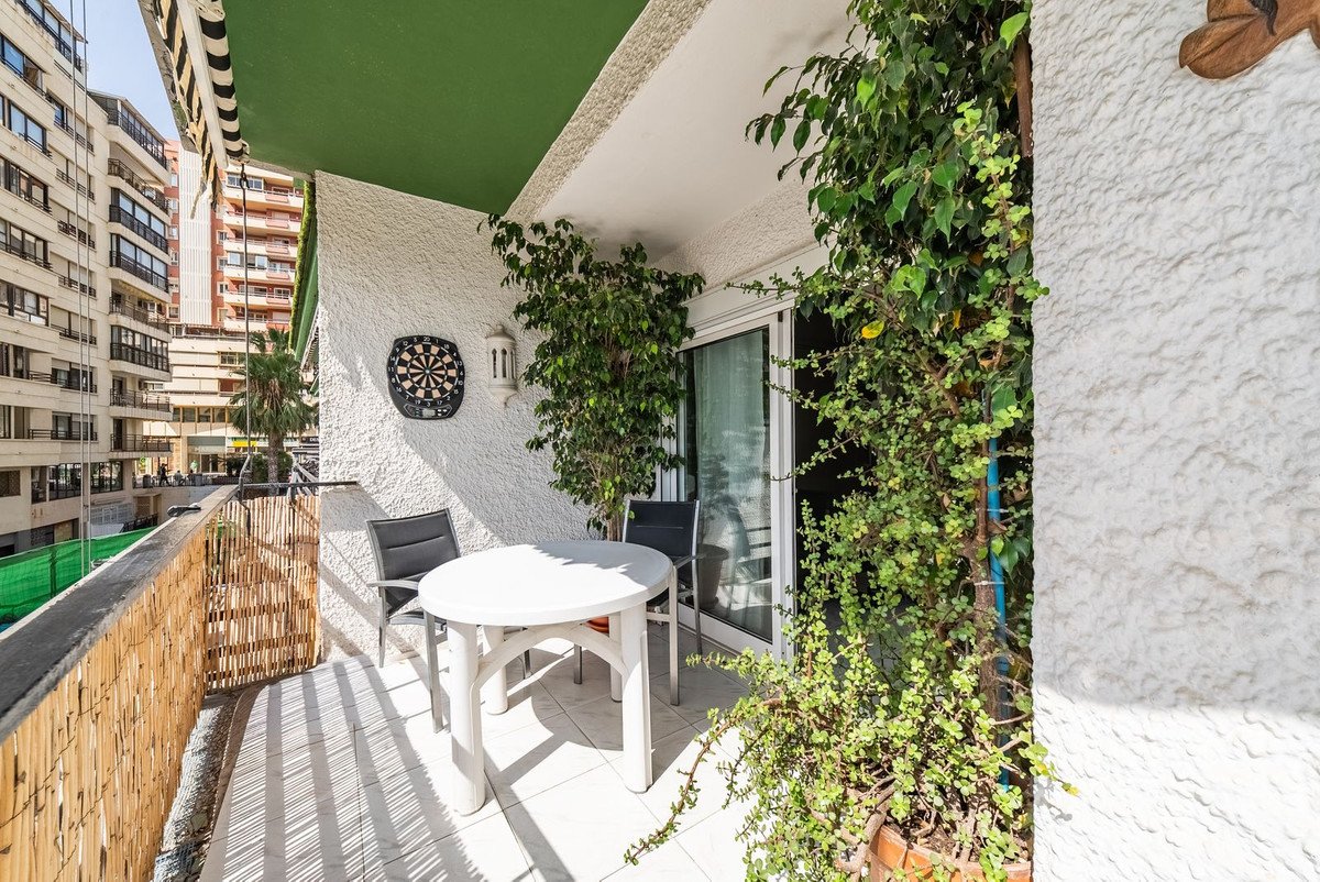 1 Bed Middle Floor Apartment in Marbella