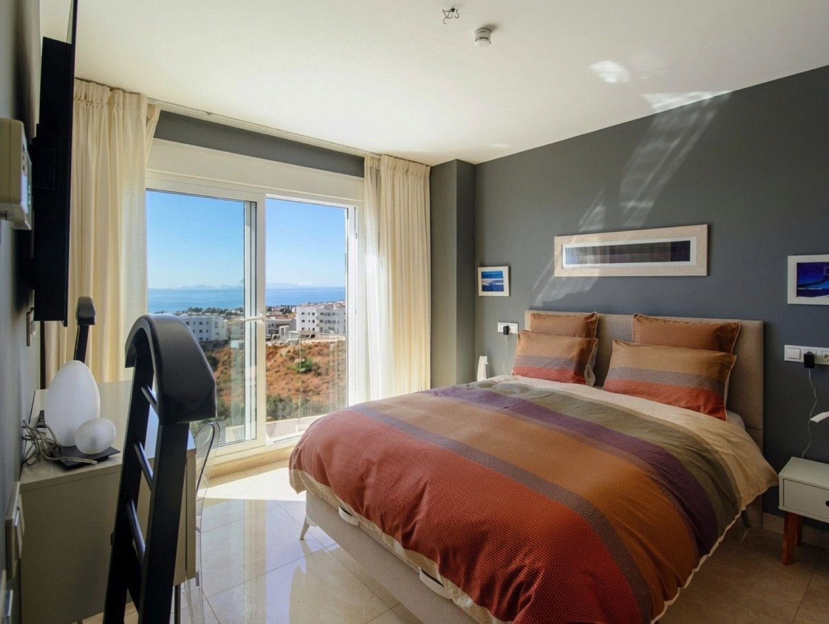 3 Bed Penthouse Duplex in Altos de los Monteros