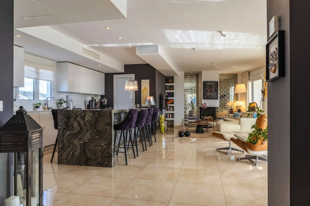 3 Bed Penthouse Duplex in Altos de los Monteros