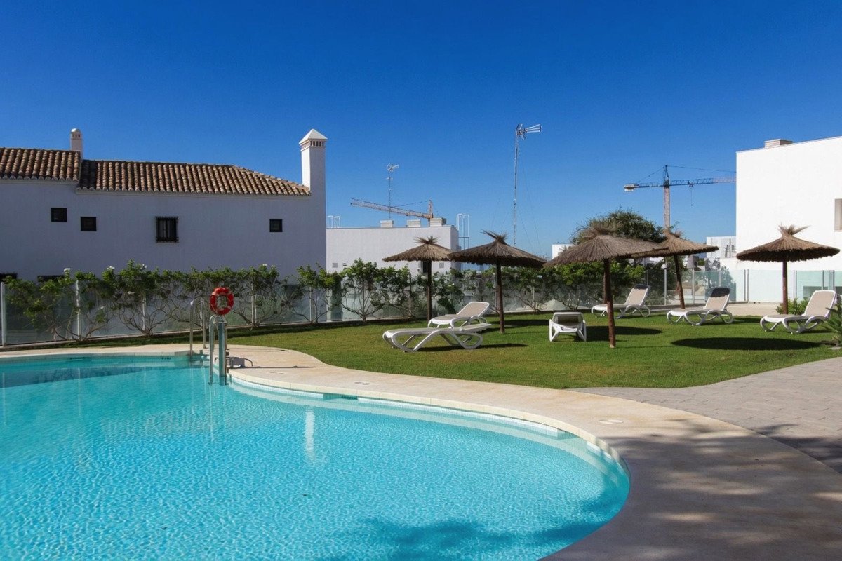 3 Bed Penthouse Duplex in Altos de los Monteros