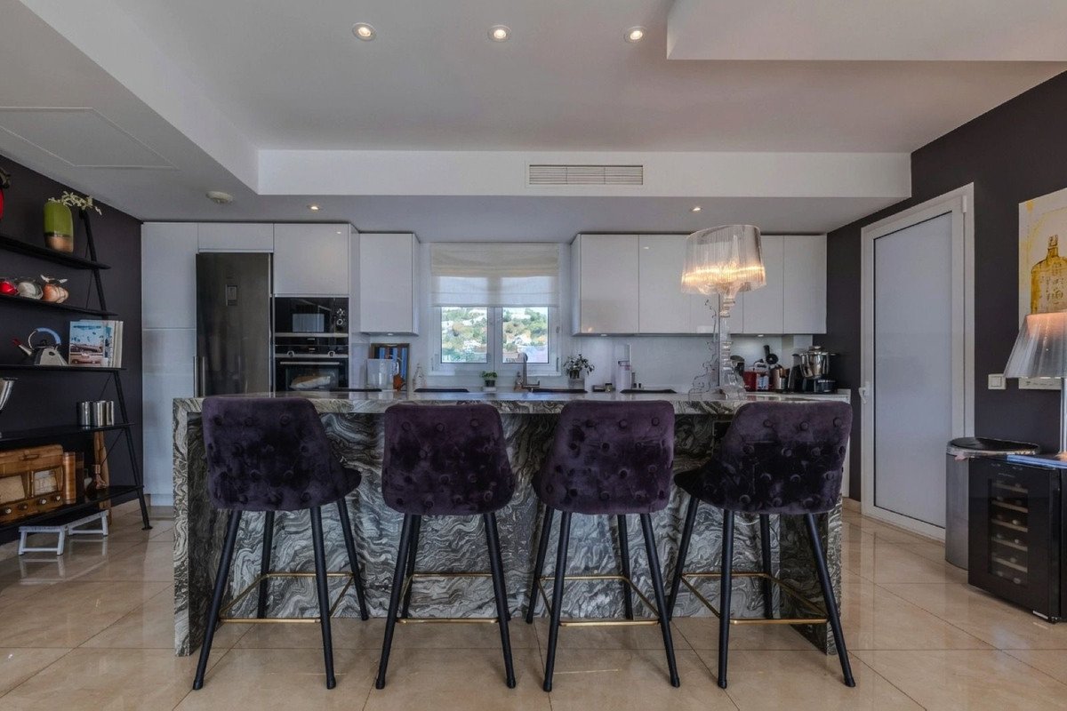 3 Bed Penthouse Duplex in Altos de los Monteros