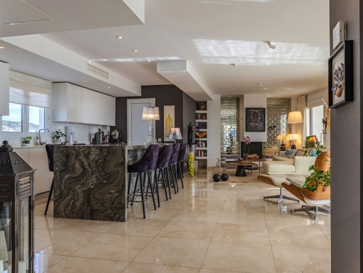 3 Bed Penthouse Duplex in Altos de los Monteros