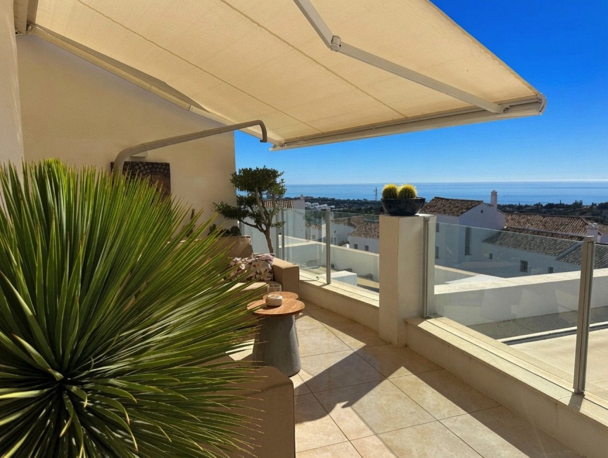 3 Bed Penthouse Duplex in Altos de los Monteros