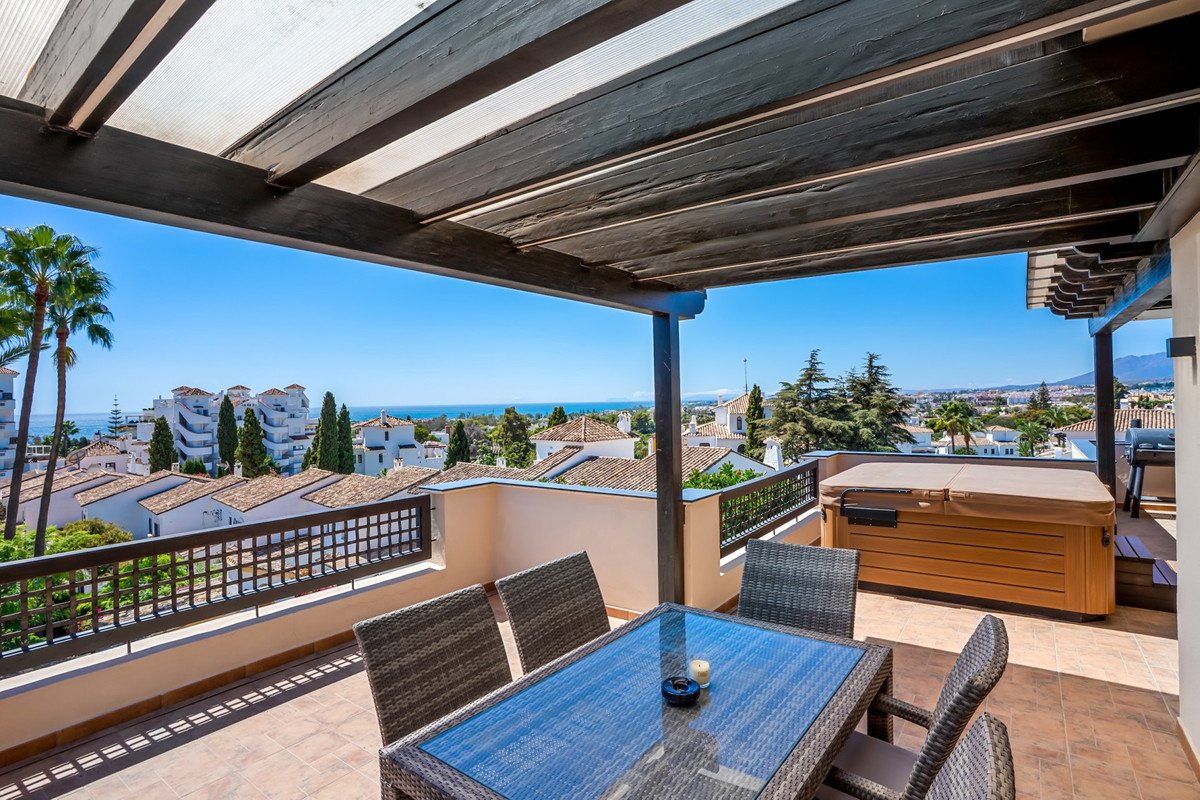 3 Bed Penthouse in Nueva Andalucía