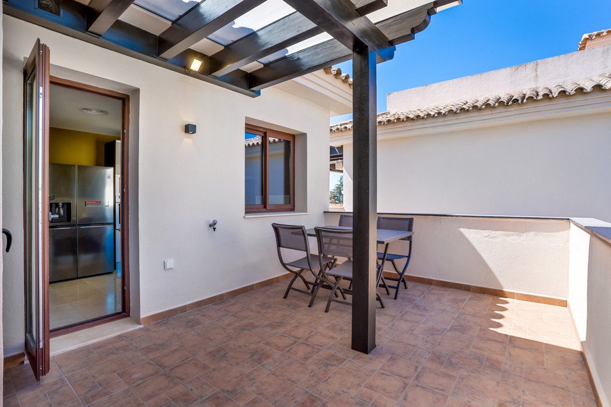 3 Bed Penthouse in Nueva Andalucía