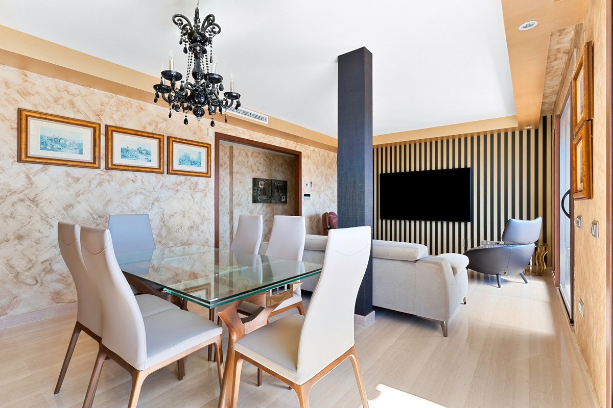 3 Bed Penthouse in Nueva Andalucía