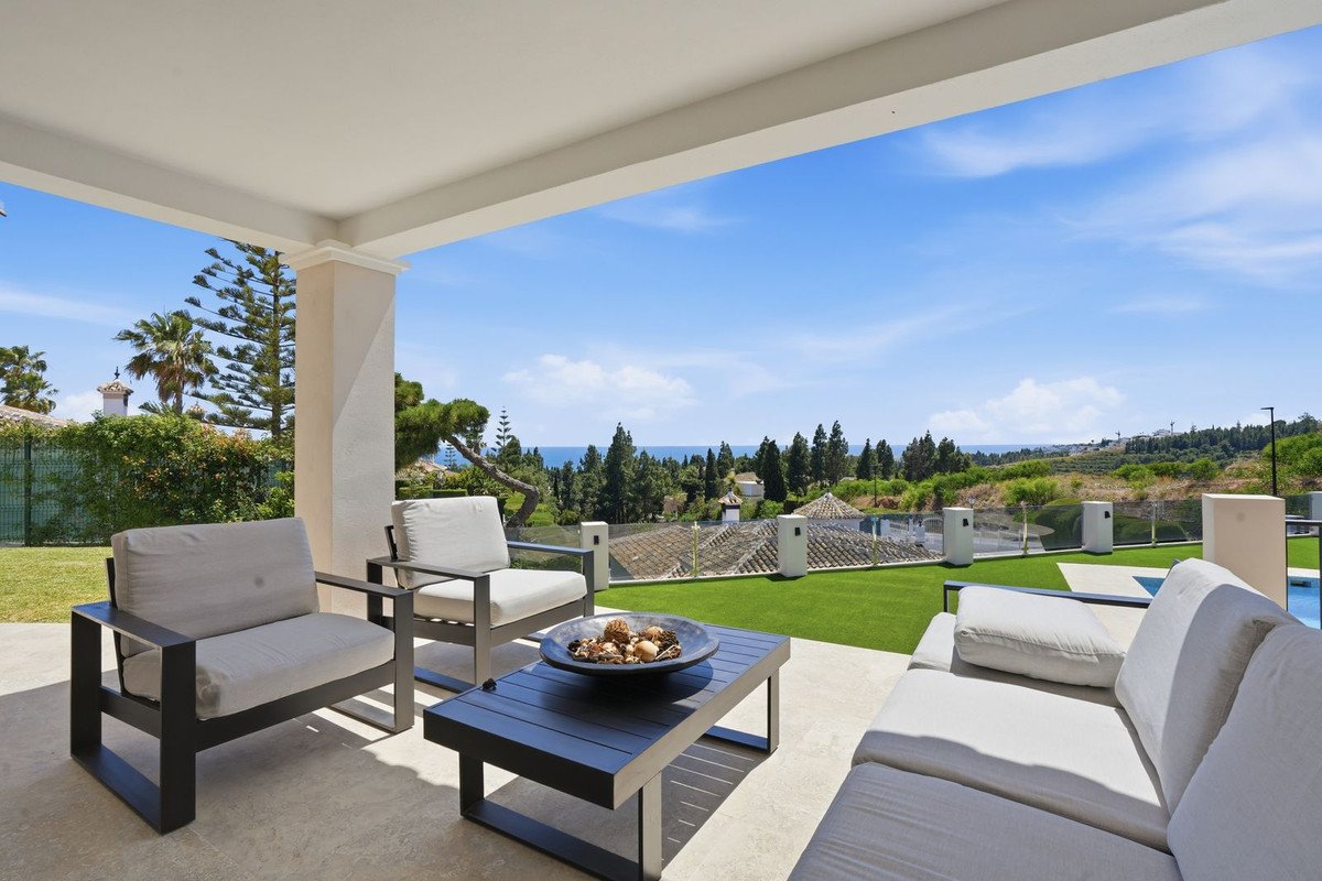 4 Bed Detached Villa in El Chaparral