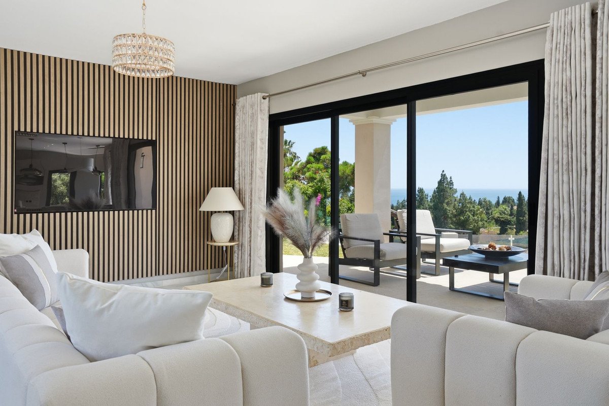 4 Bed Detached Villa in El Chaparral