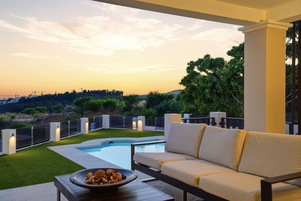 4 Bed Detached Villa in El Chaparral