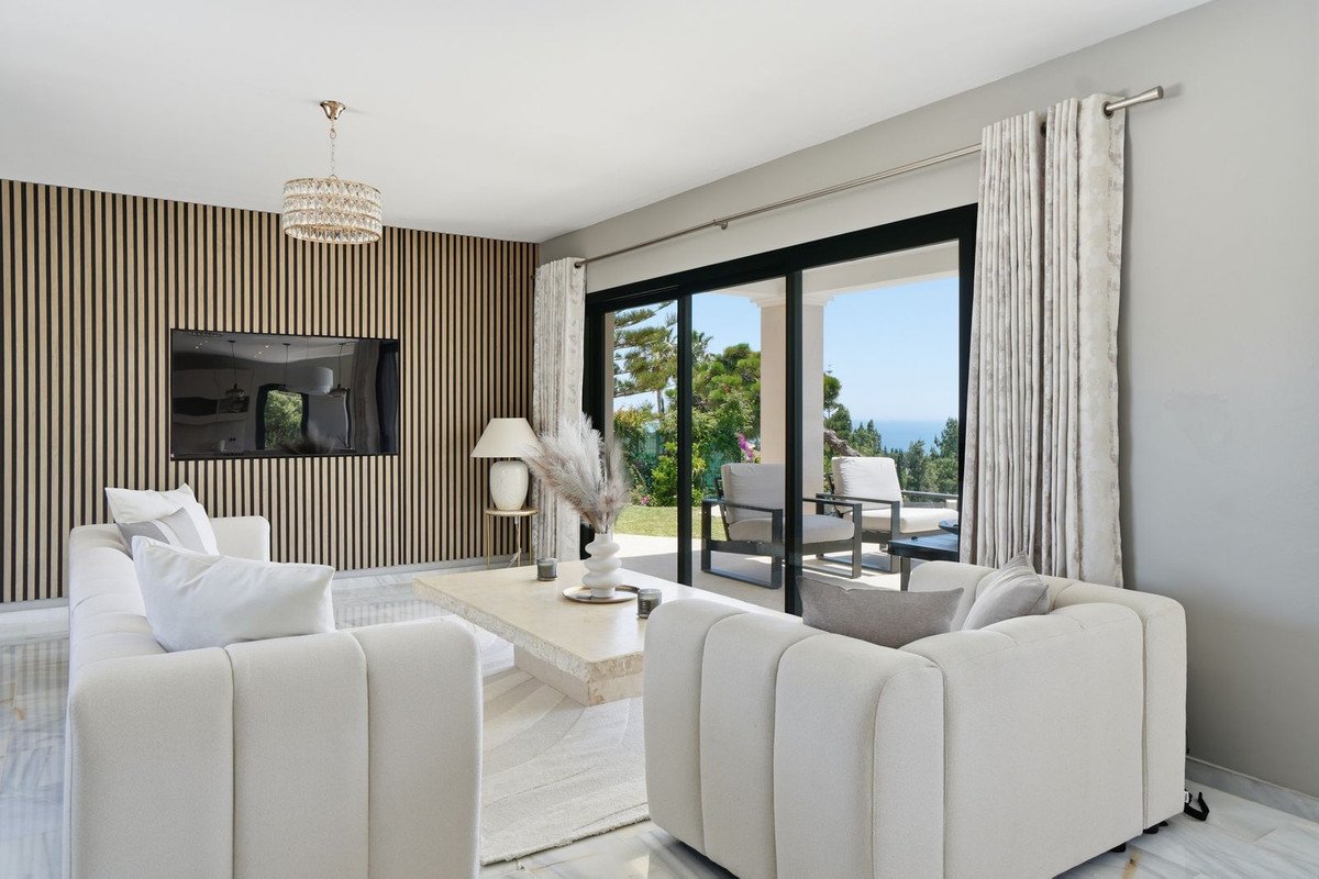 4 Bed Detached Villa in El Chaparral