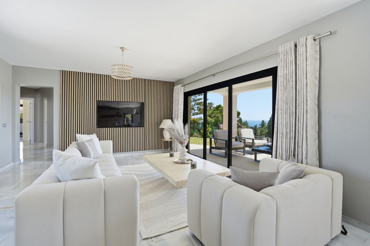 4 Bed Detached Villa in El Chaparral