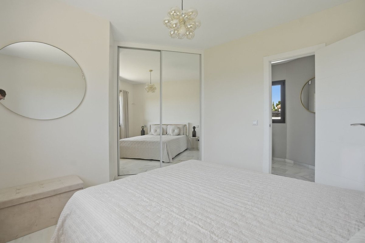 4 Bed Detached Villa in El Chaparral