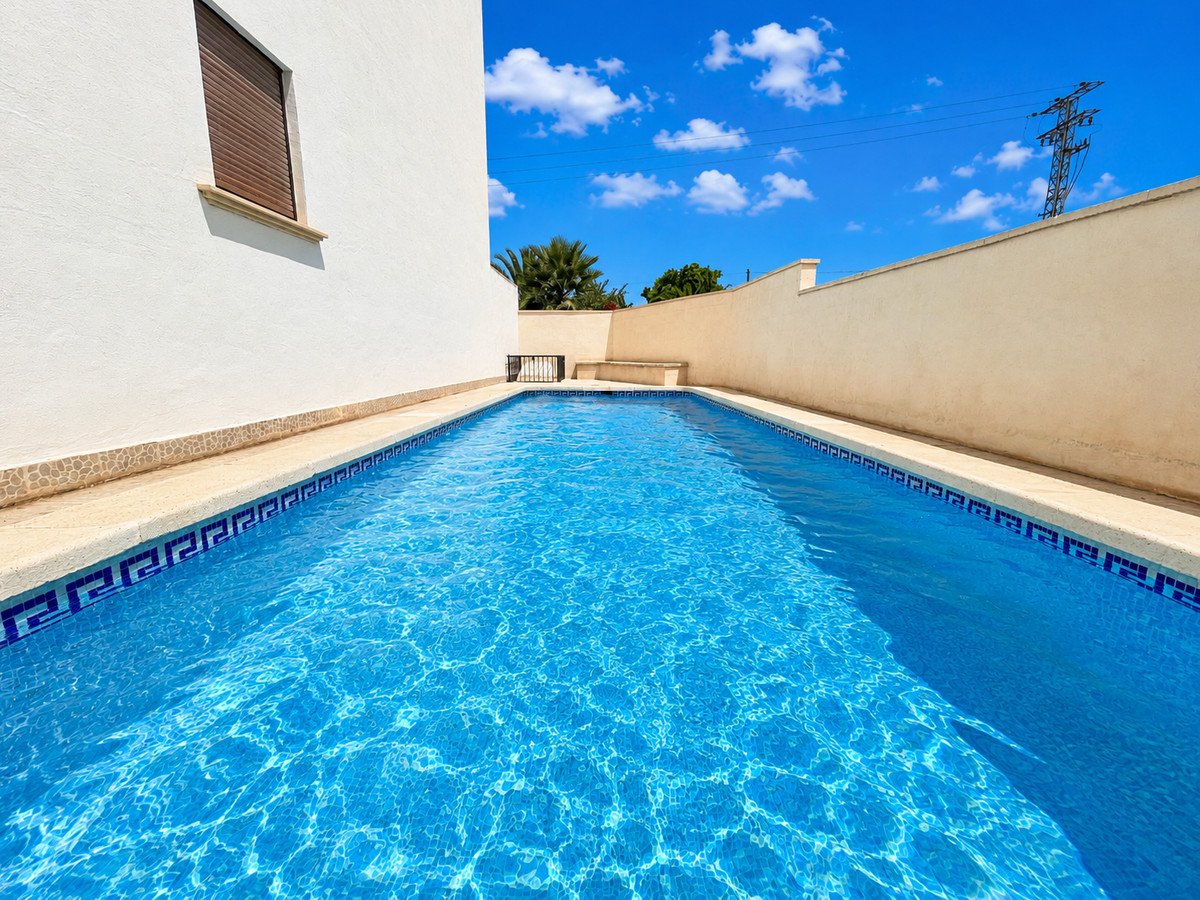 2 Bed Penthouse in Daya Nueva