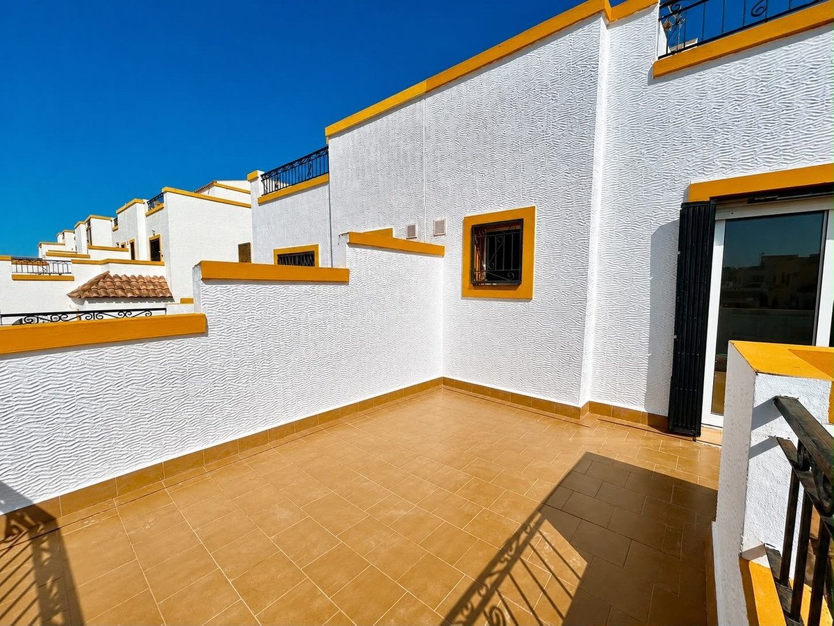 3 Bed Townhouse in Los Altos