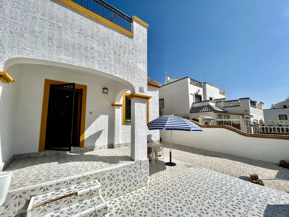 3 Bed Townhouse in Los Altos