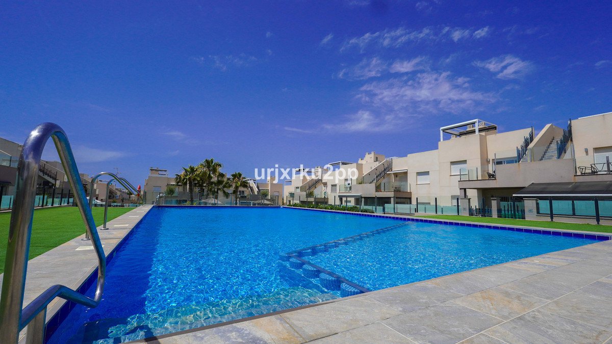 2 Bed Ground Floor Apartment in Aguas Nuevas