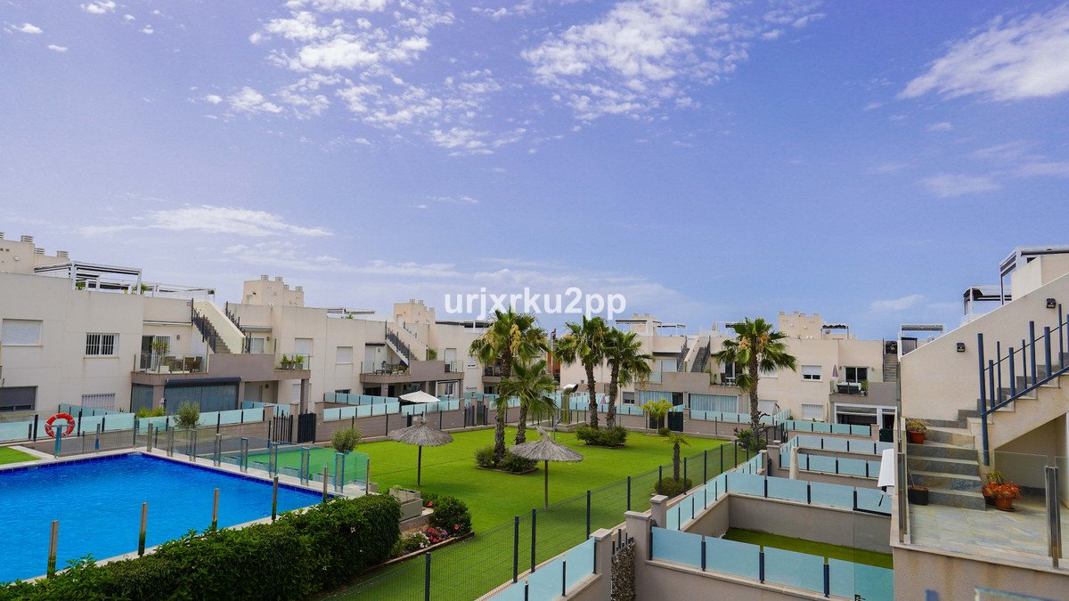 2 Bed Ground Floor Apartment in Aguas Nuevas