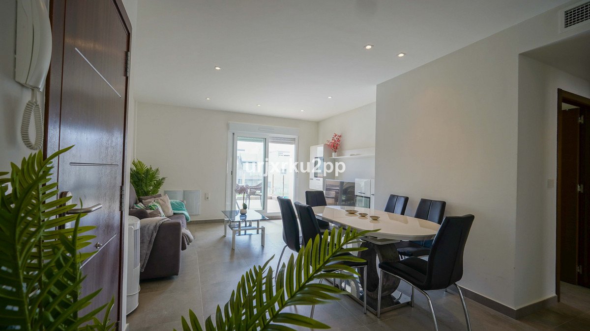 2 Bed Ground Floor Apartment in Aguas Nuevas