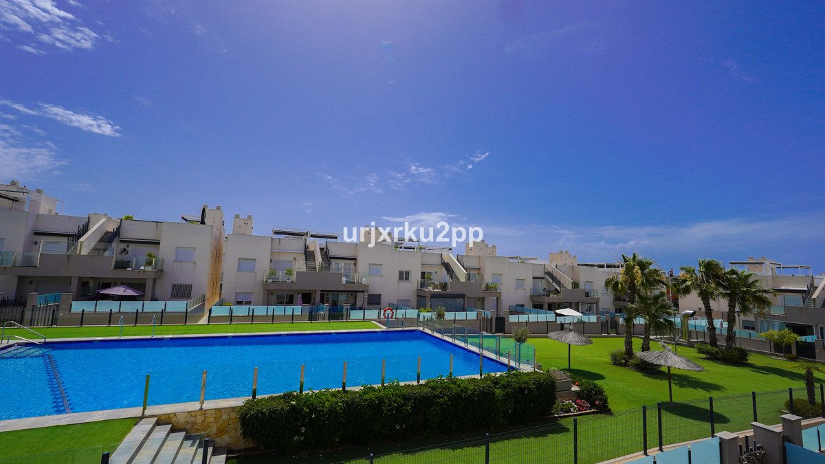 2 Bed Ground Floor Apartment in Aguas Nuevas