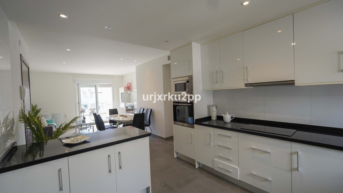 2 Bed Ground Floor Apartment in Aguas Nuevas