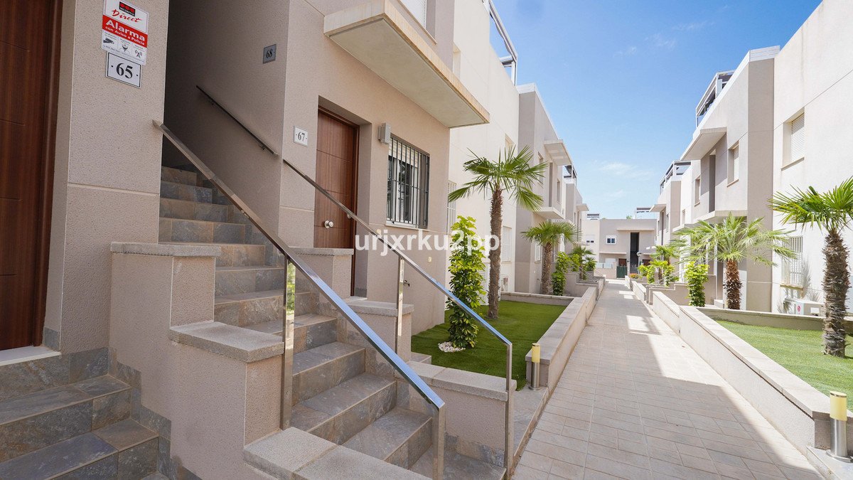 2 Bed Ground Floor Apartment in Aguas Nuevas