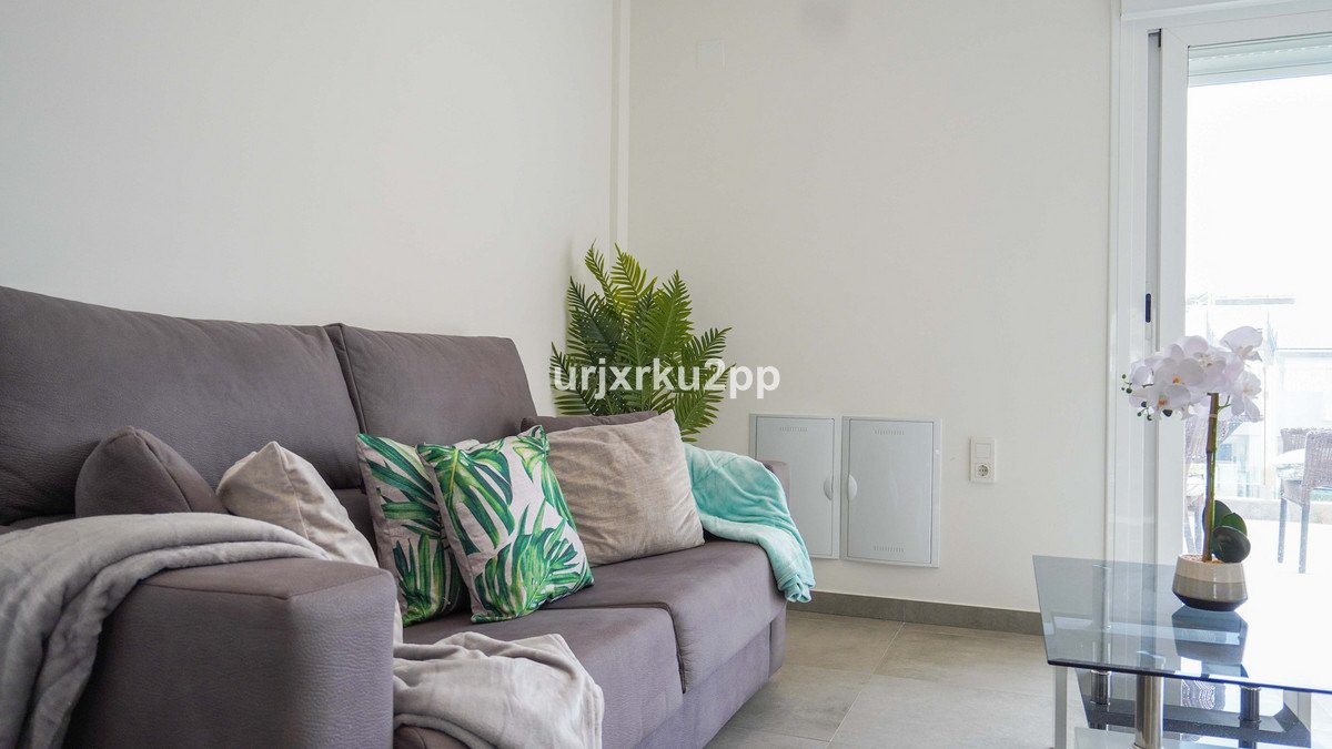 2 Bed Ground Floor Apartment in Aguas Nuevas