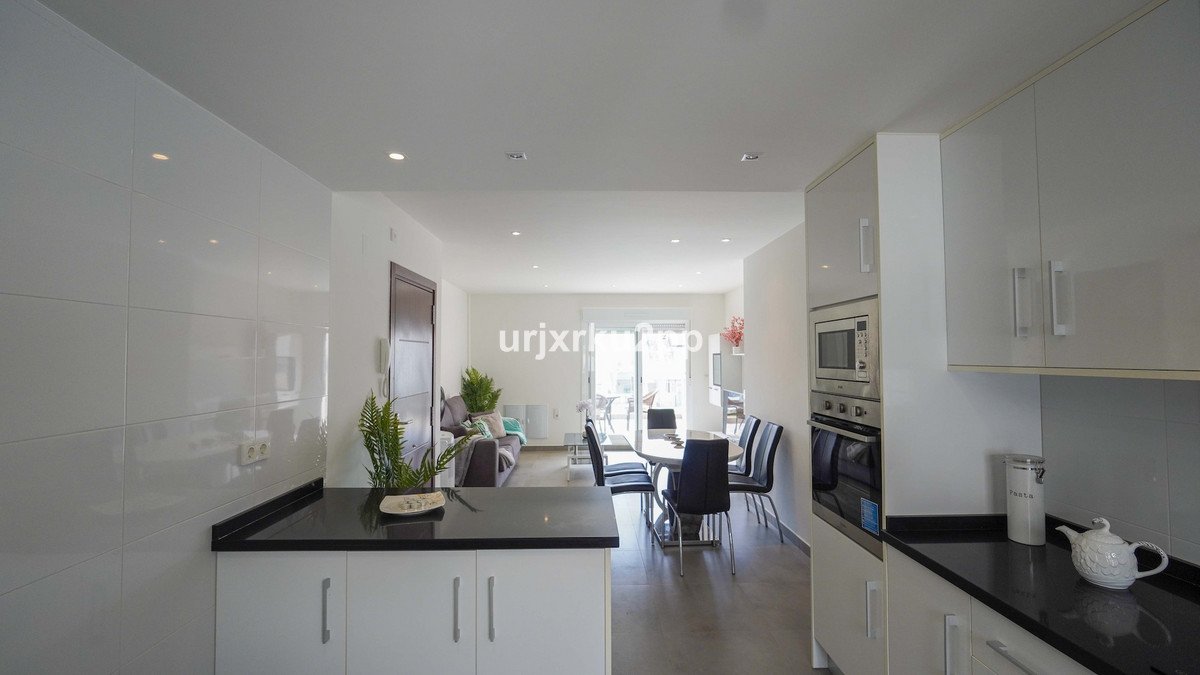 2 Bed Ground Floor Apartment in Aguas Nuevas
