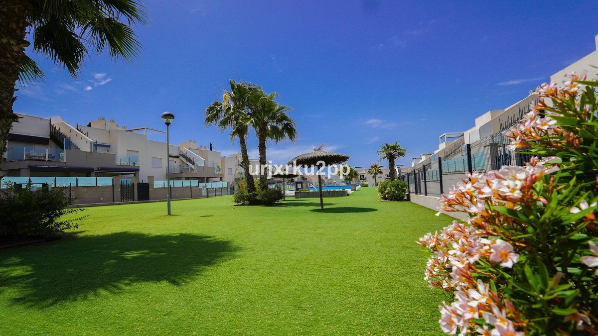 2 Bed Ground Floor Apartment in Aguas Nuevas