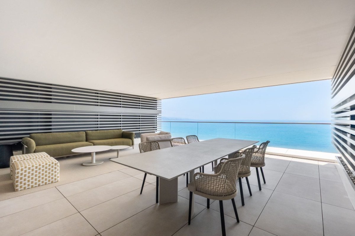 3 Bed Middle Floor Apartment in Málaga
