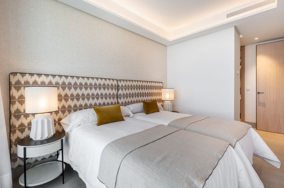 3 Bed Middle Floor Apartment in Málaga