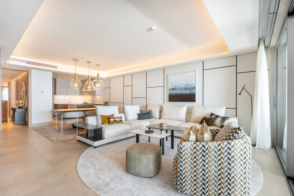 3 Bed Middle Floor Apartment in Málaga