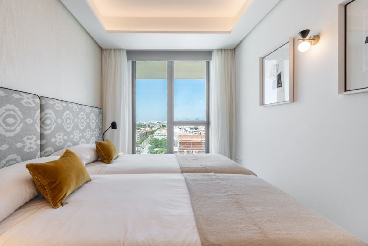 3 Bed Middle Floor Apartment in Málaga